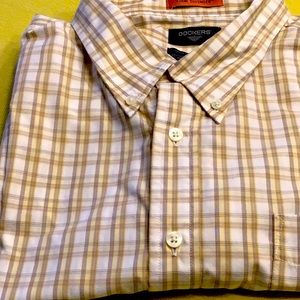 Dockers, button down Mens s/s shirt NWOT